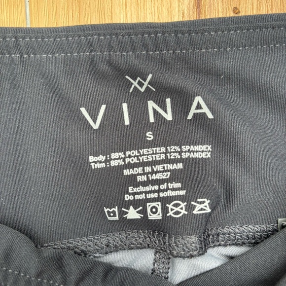 Vina Black Ombre Breathable Performance Leggings Size Small - Picture 6 of 6
